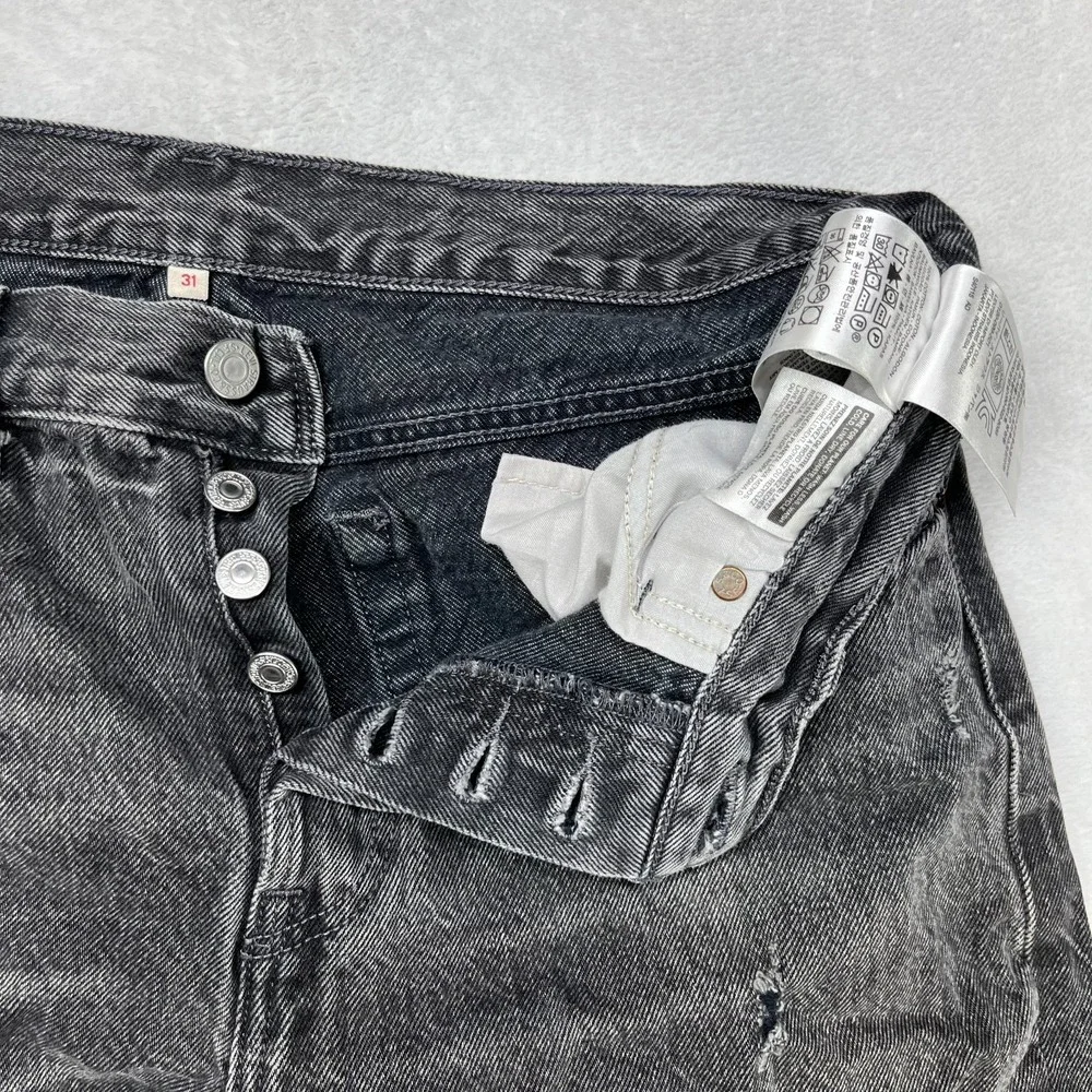 Levi's Straight Jeans Gray Denim Distressed Frayed Hem Button Fly‎ Classic 32X26